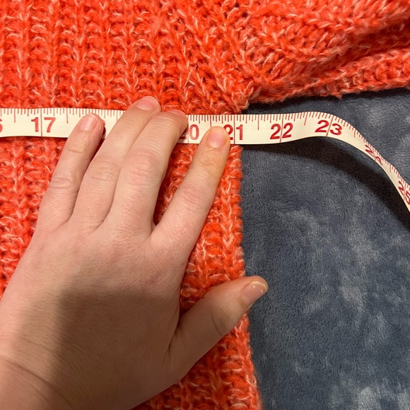 Anthropologie Coral V-Neck Sweater - Picture 4 of 6